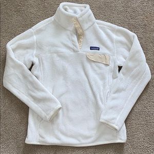 Women’s Patagonia fleece pullover